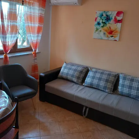 Iva Apartment *