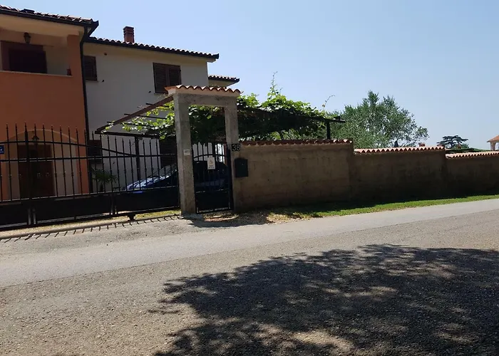 Apartament Iva *